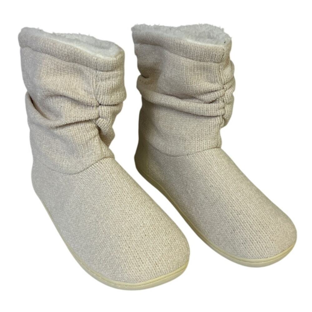 LongBay Womens Size 9-10 Cream Ankle Boot Slippers Closed Round Toe House Shoes